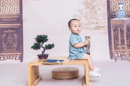 代怀包生男孩医院宝宝散光怎么办